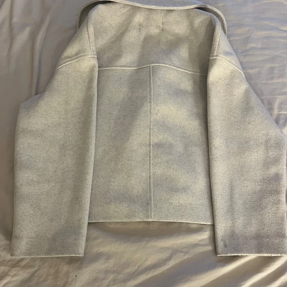 Beige kappa från strandivarius - 91