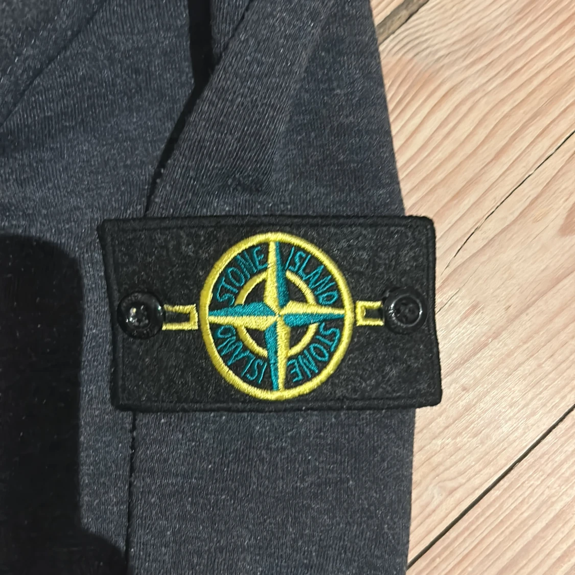 Mörkgrå sweatshirt från Stone Island - 91