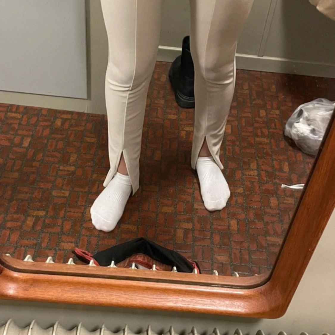 Beige byxor med slits - 92