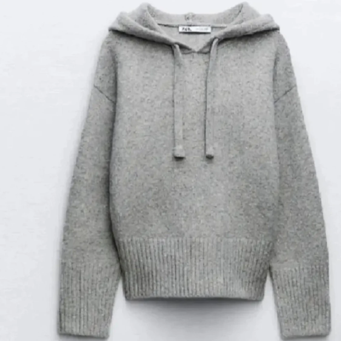 Grå hoodie från Zara