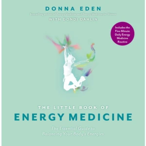 The Little Book of Energy Medicine (häftad, eng) - The Little Book of Energy Medicine is a simple, easy-to-use "pocket guide" to one of the most powerful alternative health practices in existence today, from world-renowned healer Donna Eden. In this book, Eden draws on more than three decades of experience to offer readers a simple introduction to the core energy medicine exercises she recommends for feeling rejuvenated, happier, more alert, and less anxious. Featuring a Five-Minute Daily Energy Routine for restoring the body’s natural energy flow, in addition to information on specific energy medicine exercises that can help combat a host of health conditions from headaches and nausea to insomnia and the common cold, The Little Book of Energy Medicine is essential reading for anyone looking to improve general health and well-being.     Format Häftad   Omfång 96 sidor   Språk Engelska   Förlag Penguin Random House   Utgivningsdatum 2012-12-27   Medverkande Dondi Dahlin   ISBN 9781585429318  