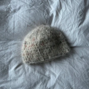 virkad mohairmössa  - oanvänd och virkad av mig🥰