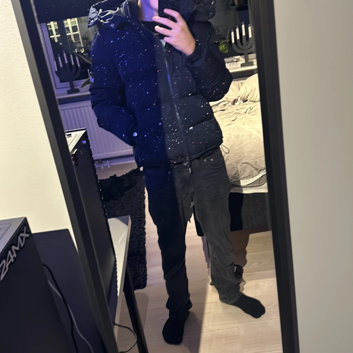 Mörk blå/svart pufferjacka från NVLTY - 93