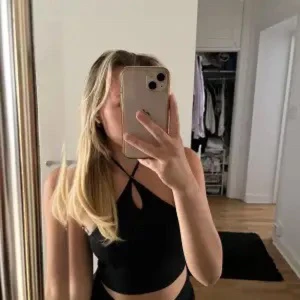 Svart ärmlös topp - Snyggt linne från Zara🩷