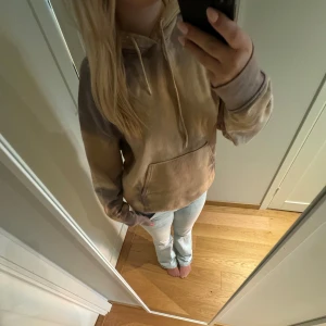Mysig hoodie  - Mysig hoodie, använd men ändå i fint skick🩷🩷