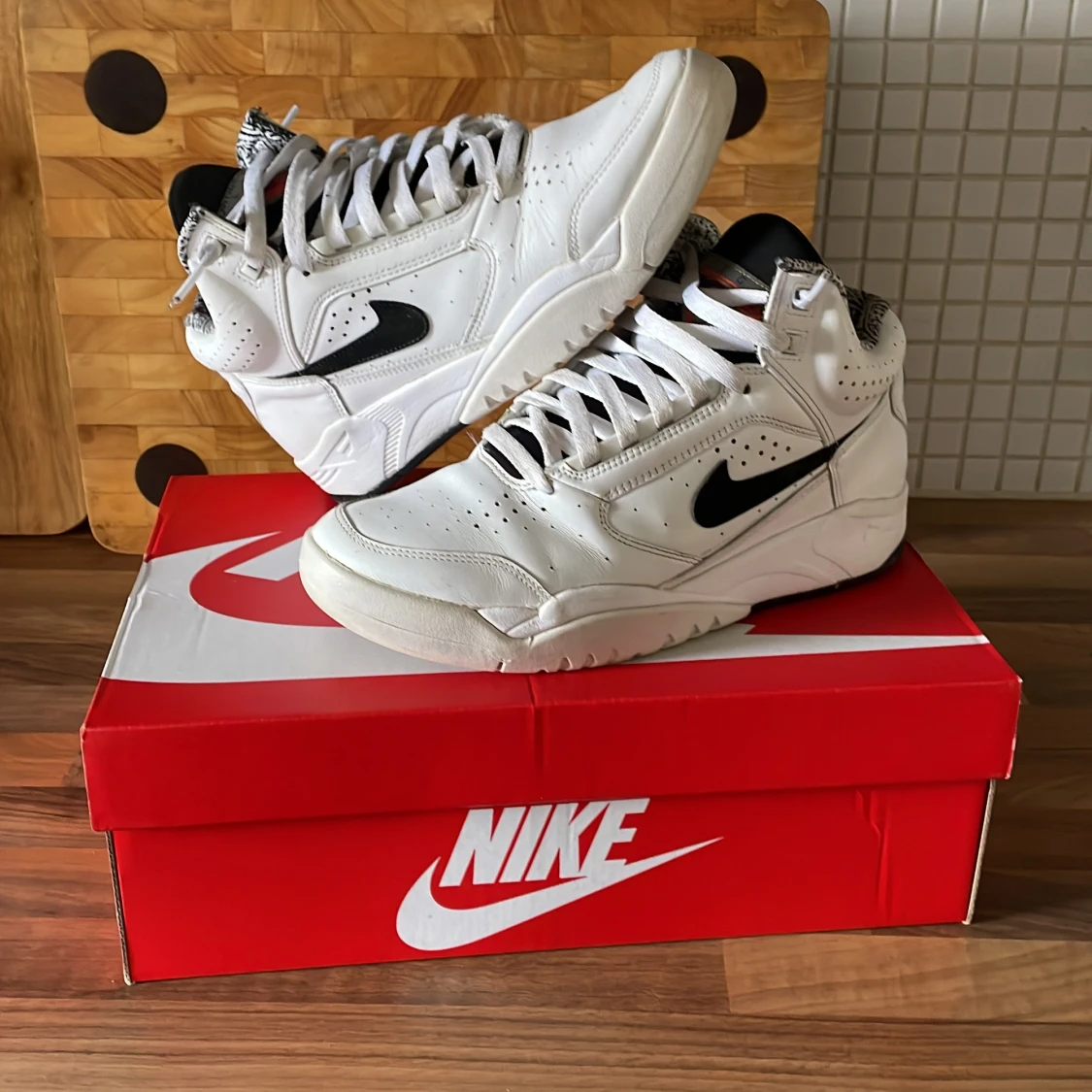 Nike Air Flight Lite