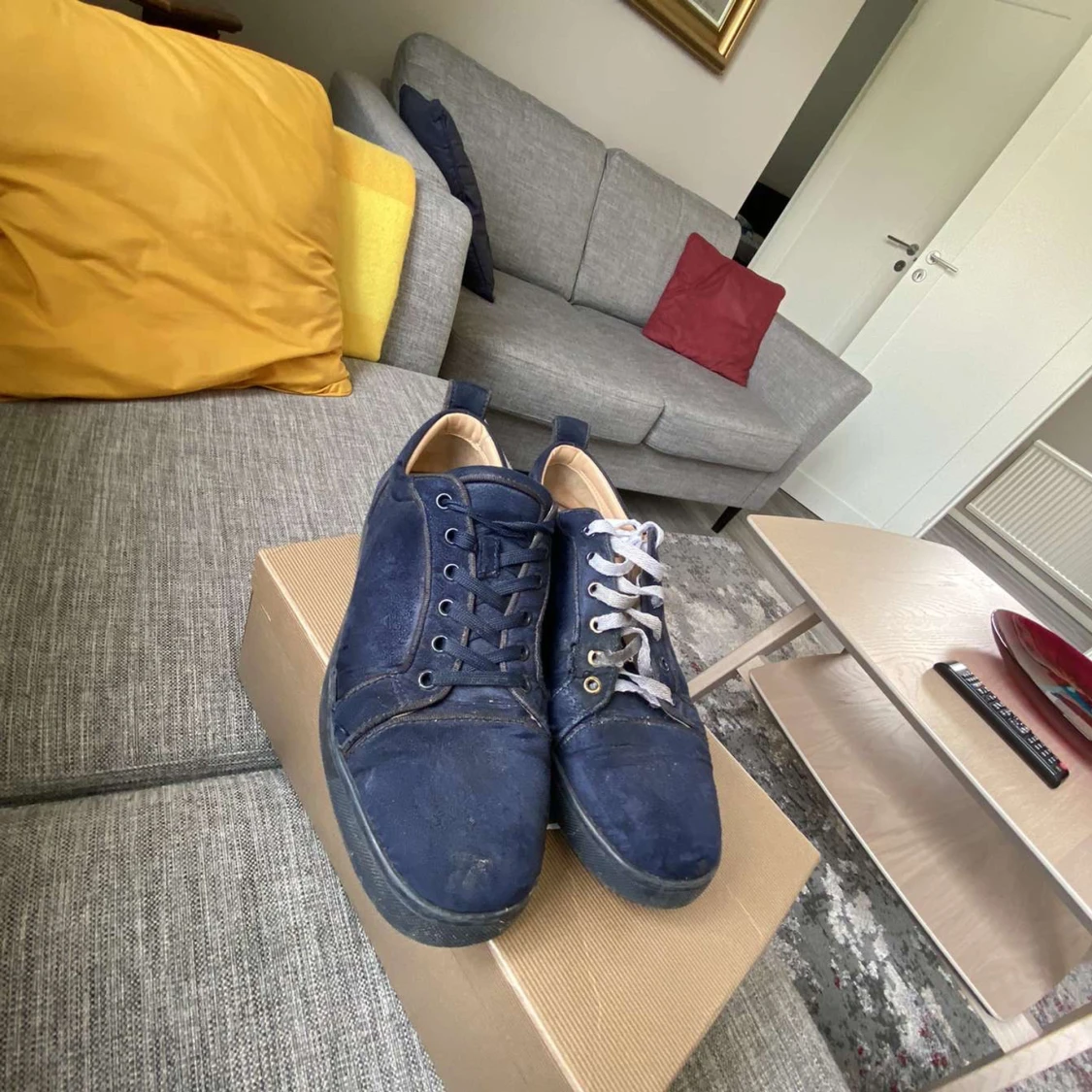 Christian Louboutin - 92