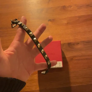 Valentino Armband - As fett valentino armband i bra skick, allt og finns, tar byten 