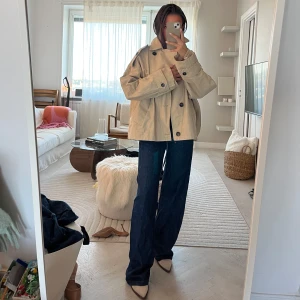 Zara byxor - Strl 34, aldrig använda, nypris 379kr