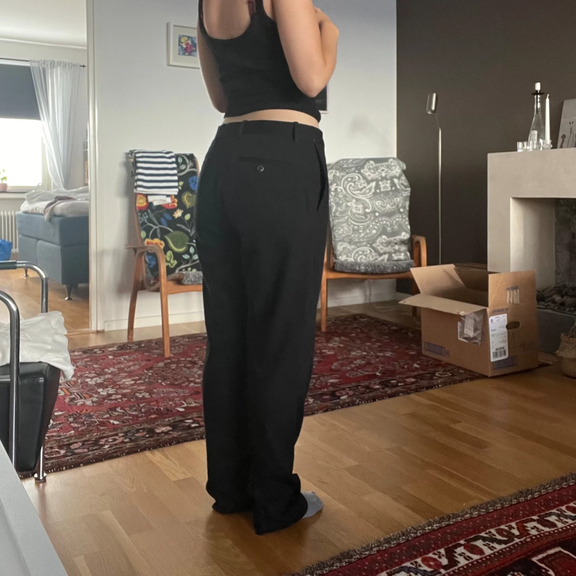 Svarta kostymbyxor  - 27