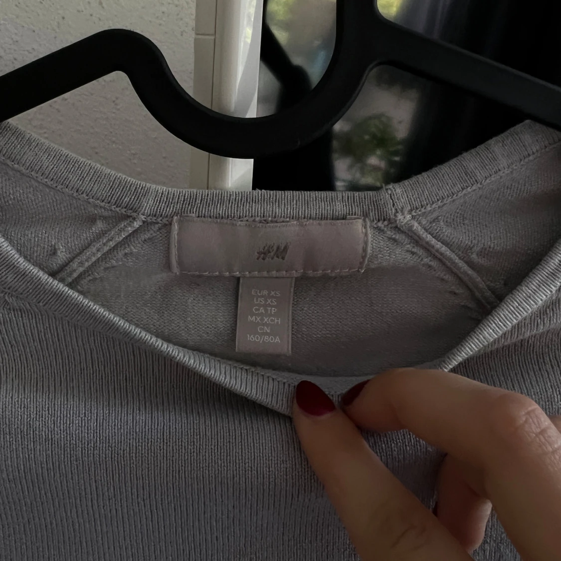 Grå tröja från H&M - 90