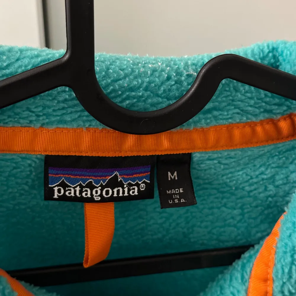 PATAGONIA MADE IN USA 90s Size: M Condition: 10/10 Any additional questions in dm! HAVE A LOVELY DAY!  #patagoniavintage #patagoniafleece #madeinusa. Hoodies.