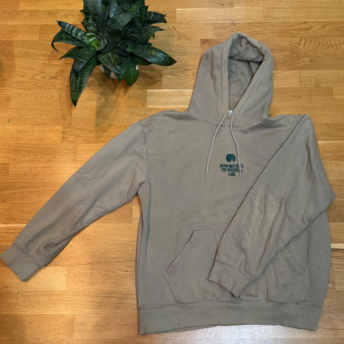 grön hoodie med tryck - 90