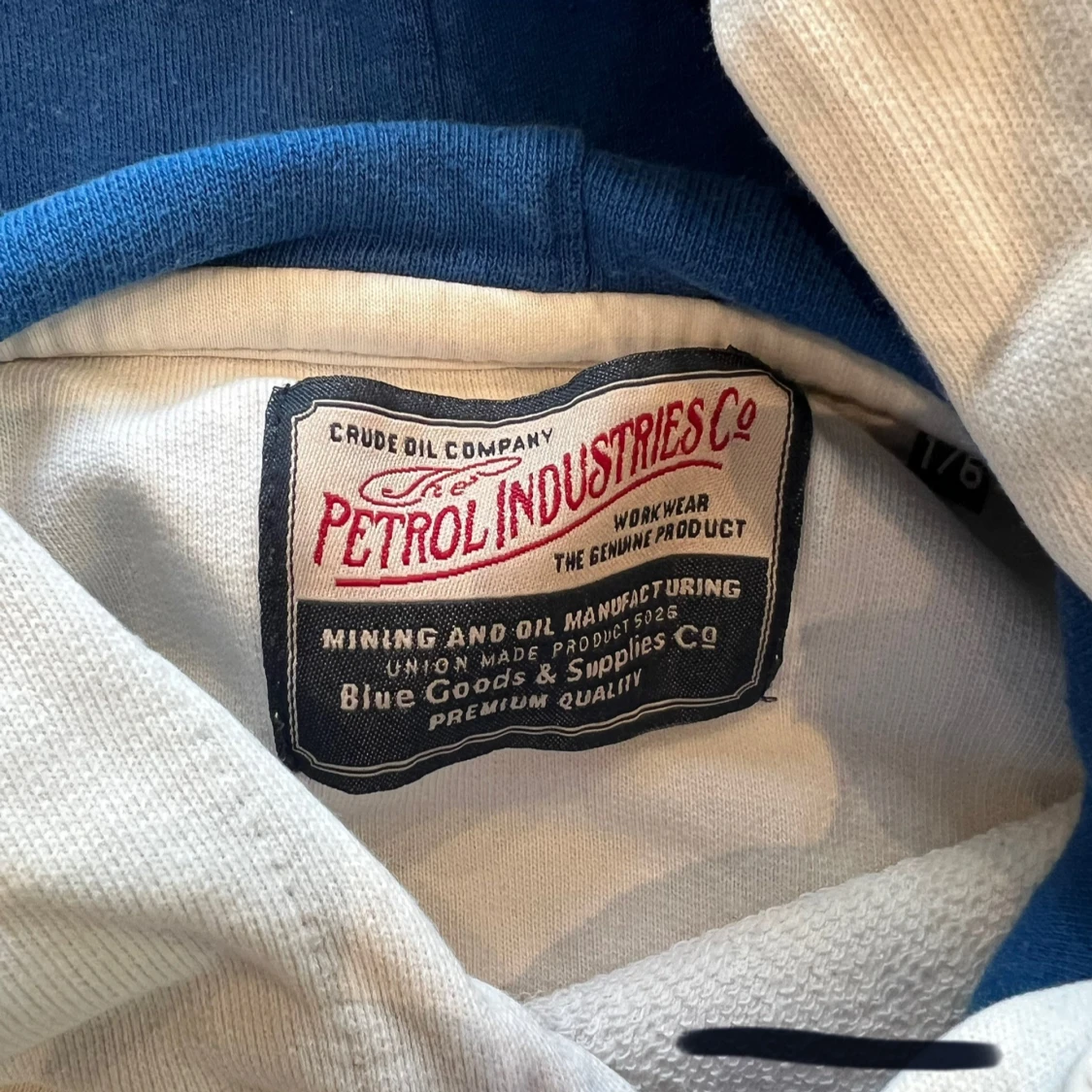 Vit hoodie från Petrol Industries - 91