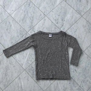 Glittrig tröja - Såå cool! Trekvarts-ärmad