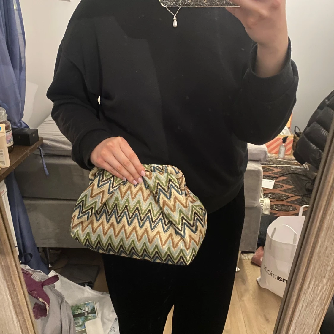 Mönstrad kuvertväska med dragkedja - 91