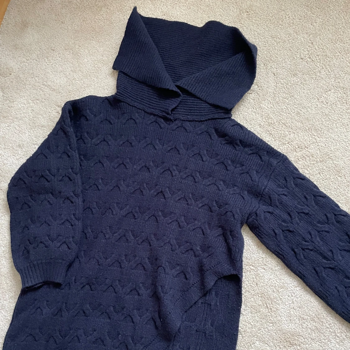 Svart stickad polotröja M ZARA - 92