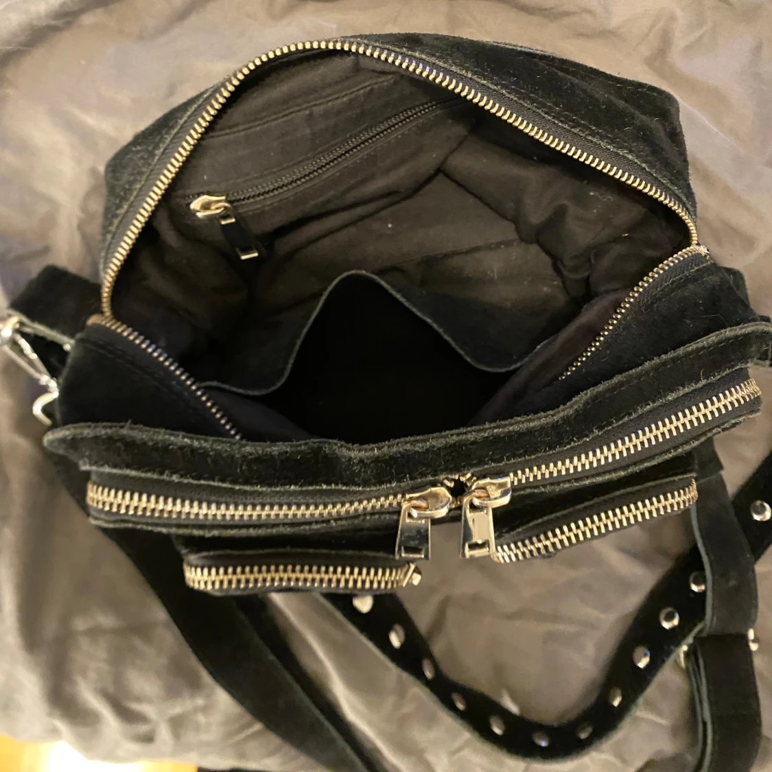 Svart väska ifrån Nunoo  - 92