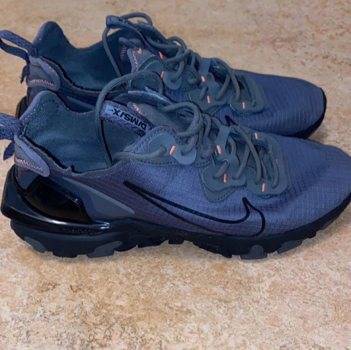 Nike reacts ny skick  - 91