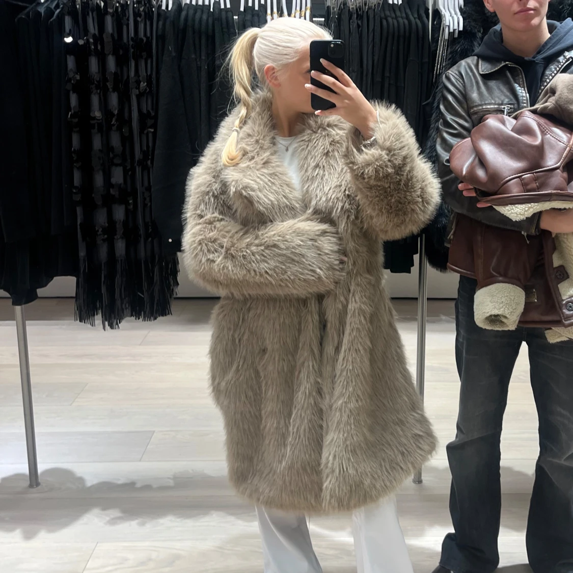 Beige/grå pälsjacka - 90