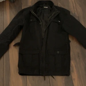 Overshirt - M Knappt använd