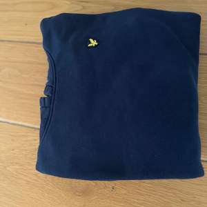 Fin Lyle Scott Hoodie Str 