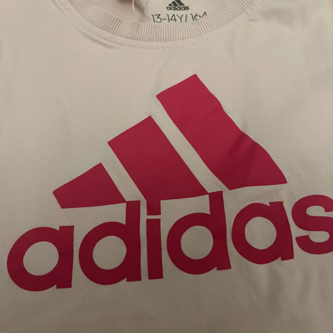 Två addias tröjor - 90