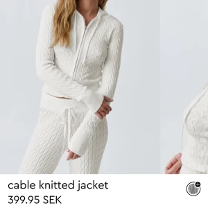 Cable knitted jacket ginatricot - En helt ny kofta från Gina i strlk M, skulle säga den passar en S också. Helt ny med prislapp på osv. 