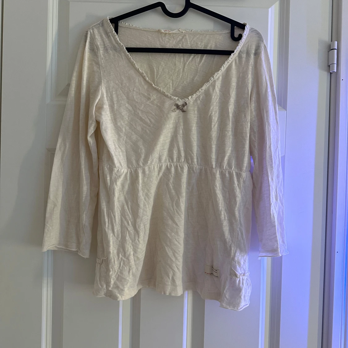 Beige trekvartsärmad topp från Odd Molly