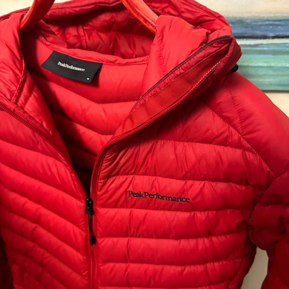 Röd dunjacka från Peak Performance - 90