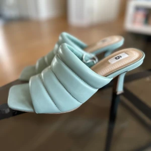 Klackskor  - Fint skick, storlek 39