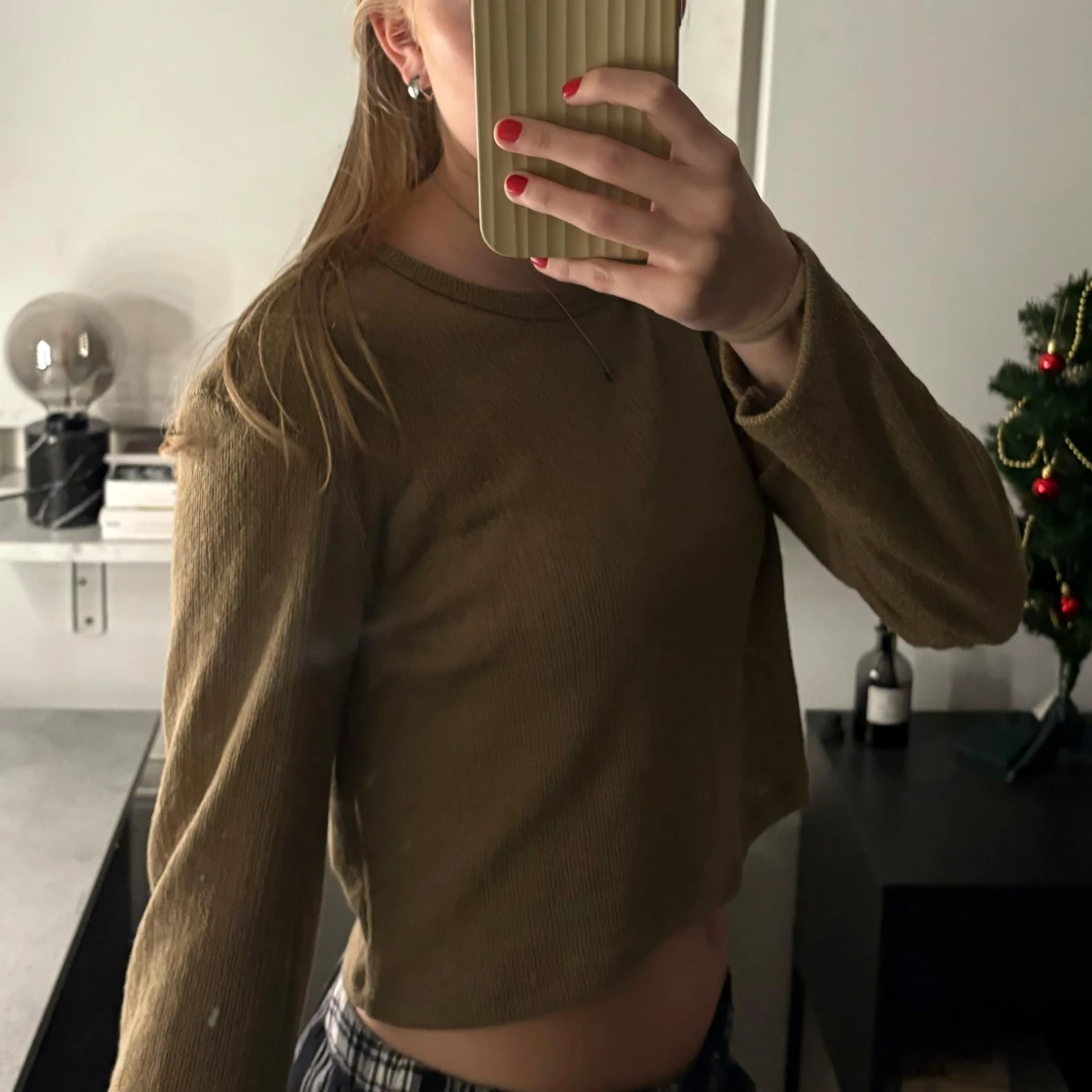 Beige ribbad croppad tröja från Zara - 91