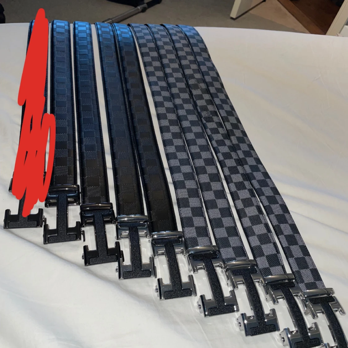 Svart och grått rutigt bälte med metallspänne - 90