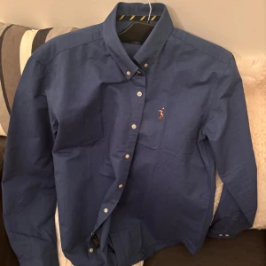 Ralph lauren skjorta - Står storlek xl men passar som M.