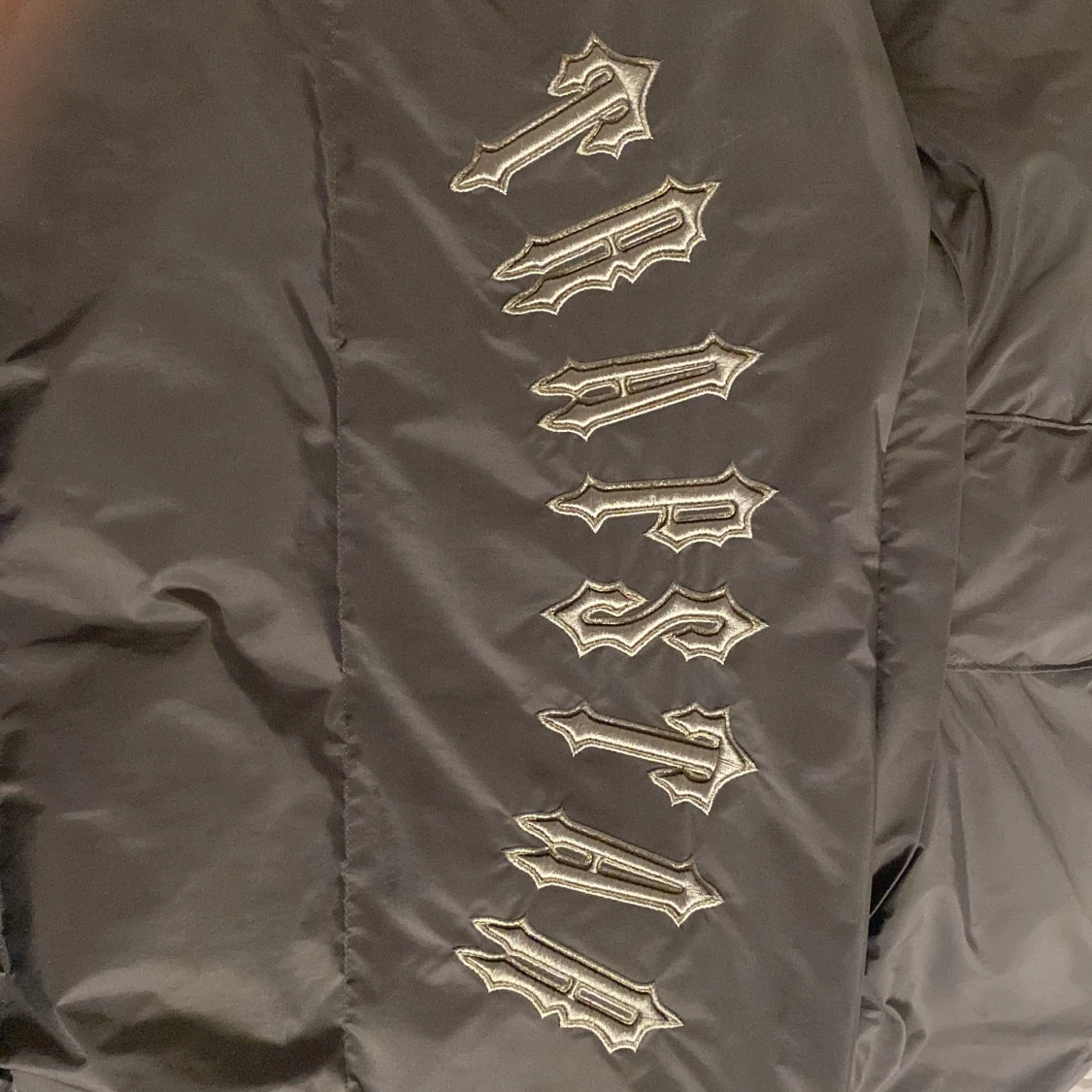 Grå pufferjacka från Trapstar - 1