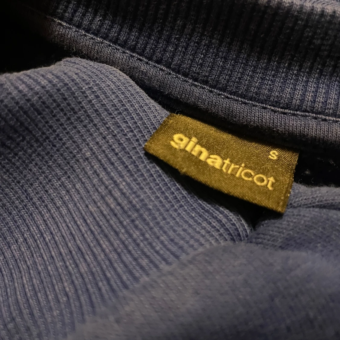 Blå sweatshirt från Gina Tricot - 91