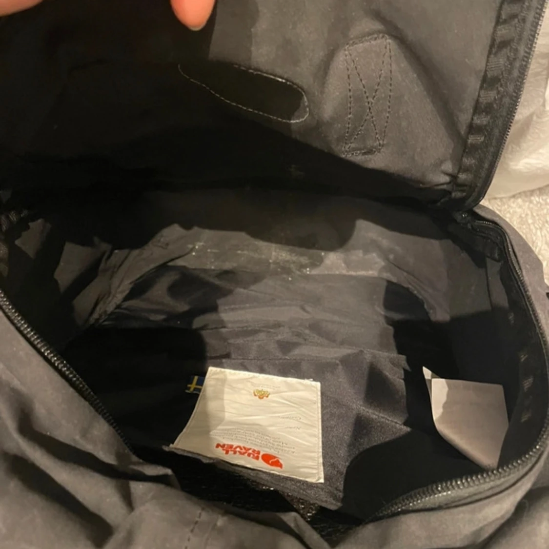 Svart ryggsäck från Fjällräven Kånken - 90