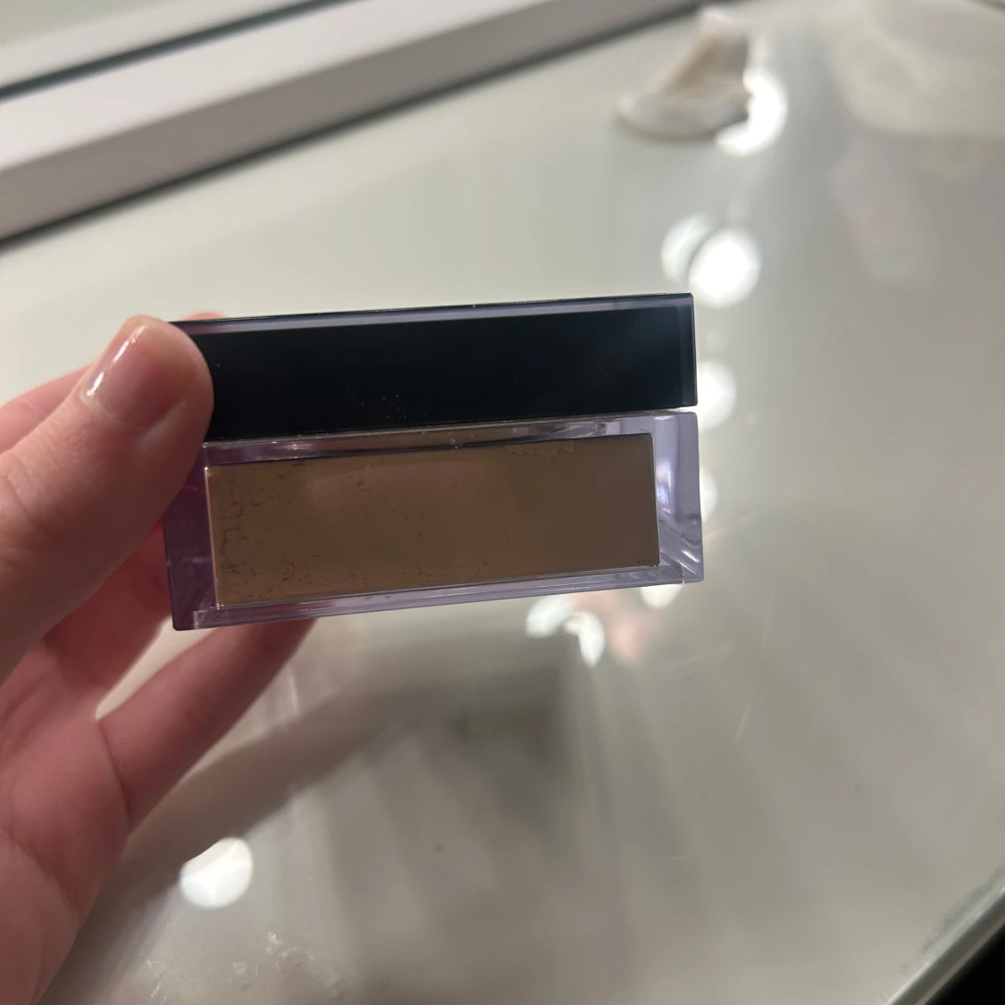 Huda Beauty Easy Bake Loose Baking & Setting Powder - 90