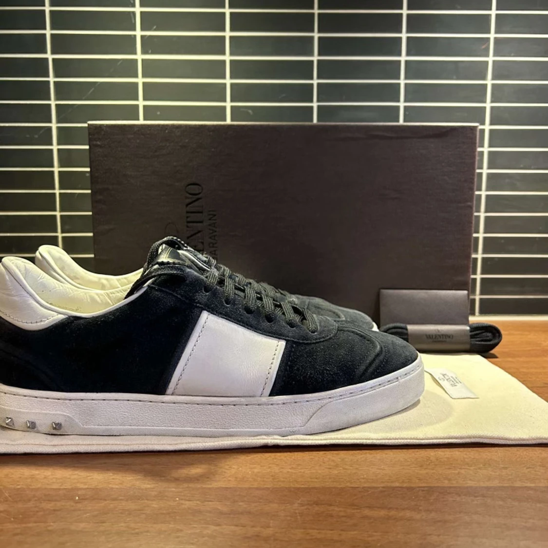 Valentino Flycrew  - 90