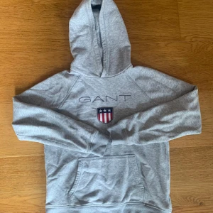 Gant Hoodie - Storlek 170. Fint skick