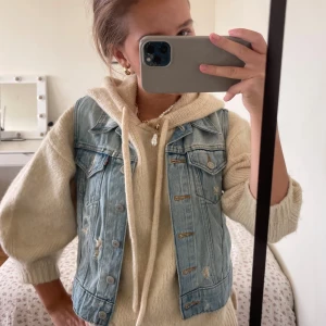 Jeansväst  - Snygg jeansväst från Levis 