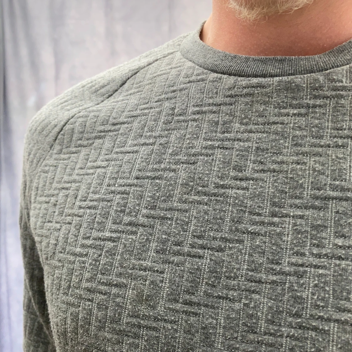 Grå tröja från J.Lindeberg - 91