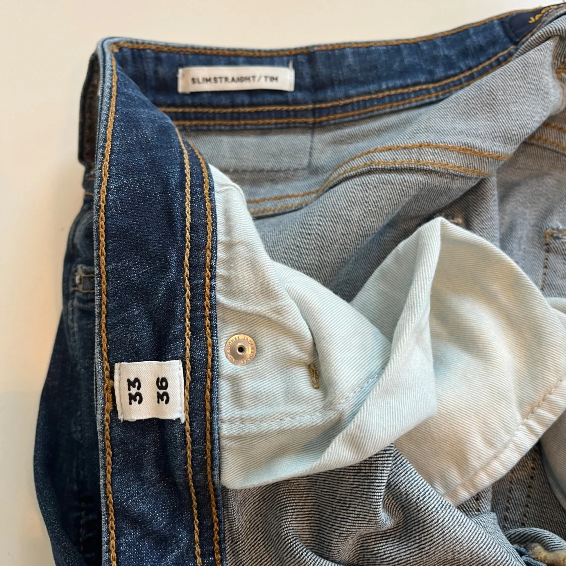 Blå jeansbyxor - 90