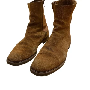 Acne studios boots - Acne studios boots • Storlek 45 • Tecken på användning förekommer men helt okej skick • Svarar gärna på frågor