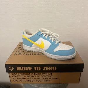 Nike dunk low simpson  - Nypris 2199, oanvända äkta skor!