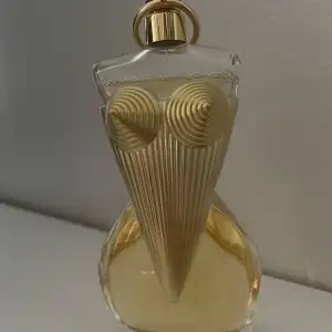 JPG Divine edp 100ml. Ingen förpackning kvar. Nypris 1 645kr 