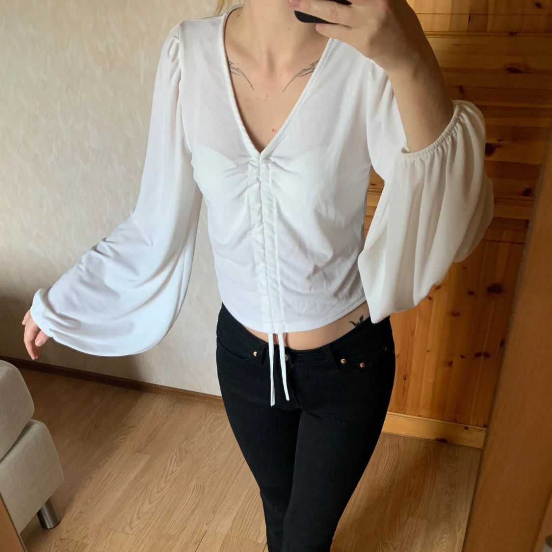 Vit tröja med scrunch  - 90