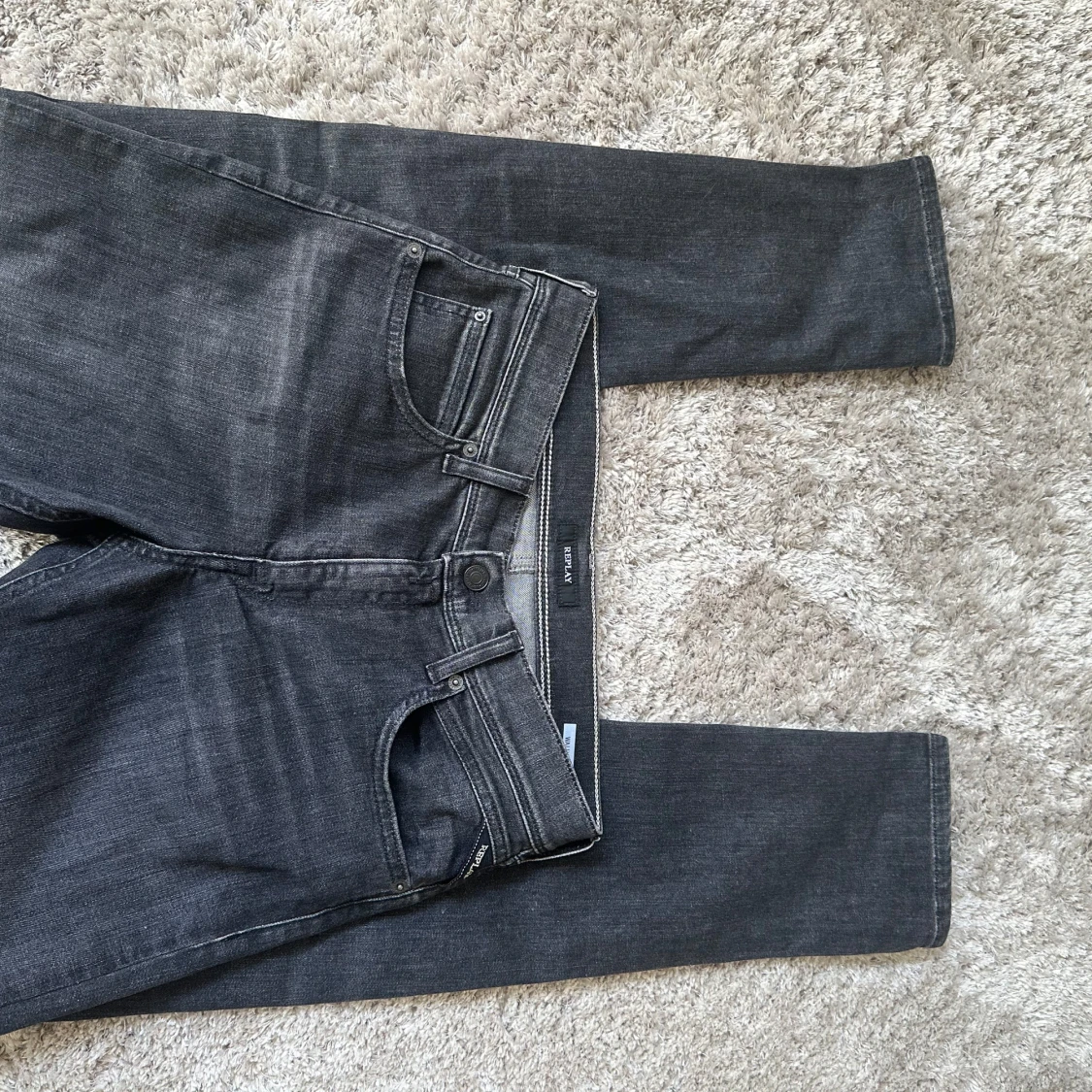 Grå/Svarta jeans från Replay