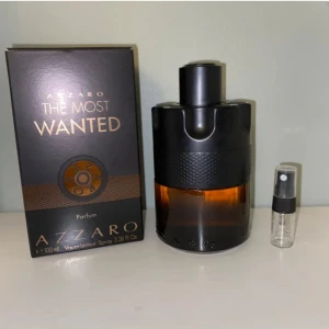 Azzaro the most wanted parfum - Säljer nu samples av denna populära vinterdoft som är helt otrolig blandningen av vanilj och ingefära är oslagbar. (Gratis samples vid köp över 100kr) 1ml=20kr 2ml=35kr 