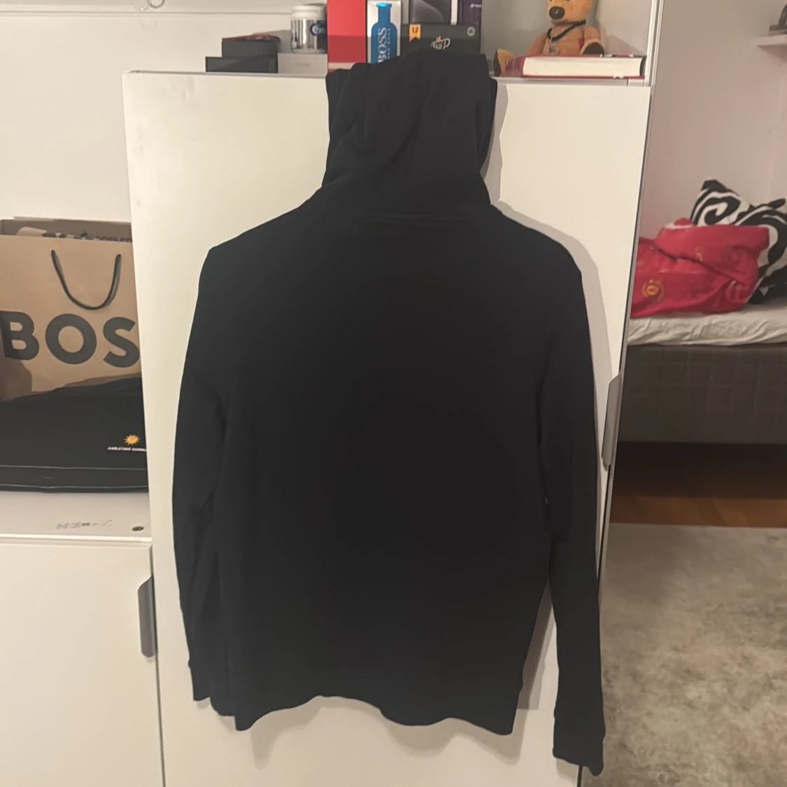 Svart hoodie från Morris - 1